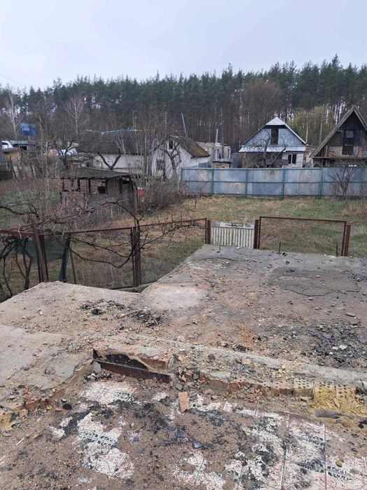 Продам ділянку (11сот) з будинком біля Києва. Будуй свій дім мрії!