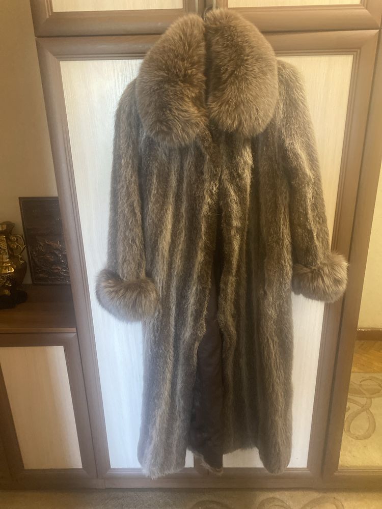 Женская натуральная шуба