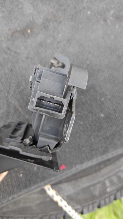 Zamek klapy Audi a4 B7 Kombi A6 C6