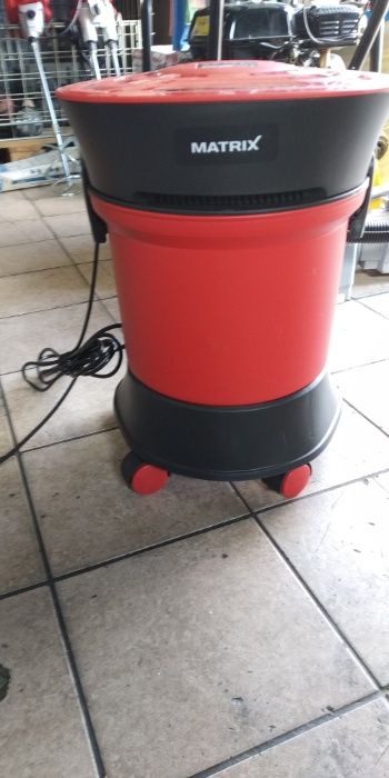 Odkurzacz Martix VTC 1200 touch