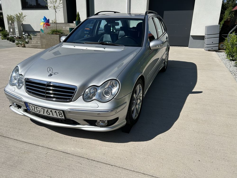 Mercedes C32 Amg W203 c klasa 3,2  kompresor