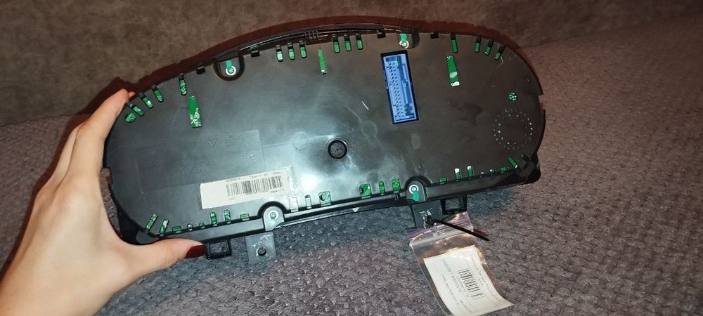 Продам приборну панель volkswagen tiguan 2012 в чудовому стані