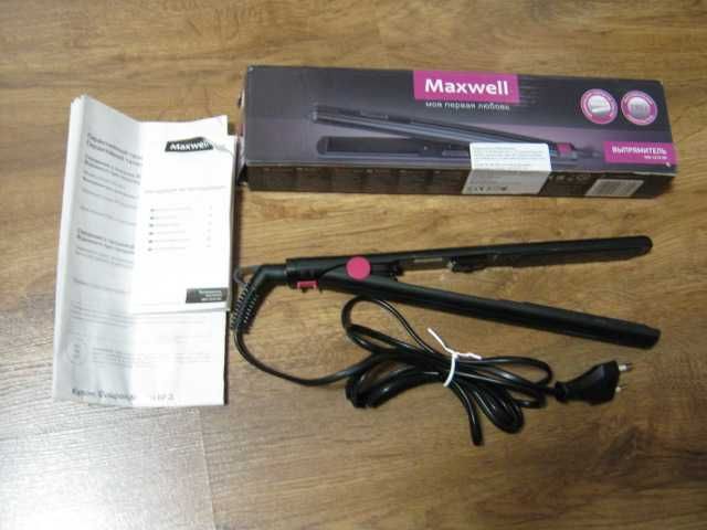 Выпрямитель (утюжок) для волос Maxwell MW-2218 BK