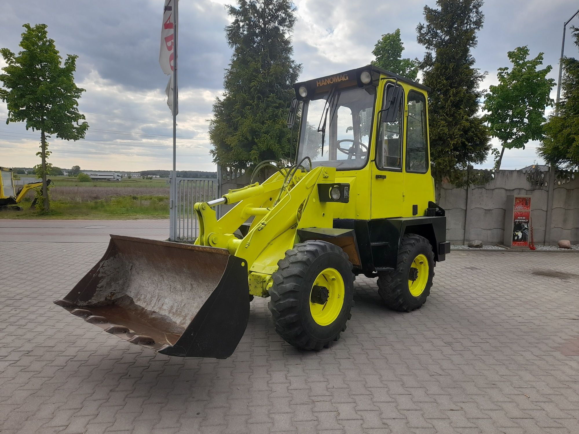 Ładowarka miniładowarka paleciak koparka minikoparka Hanomag.Kramer