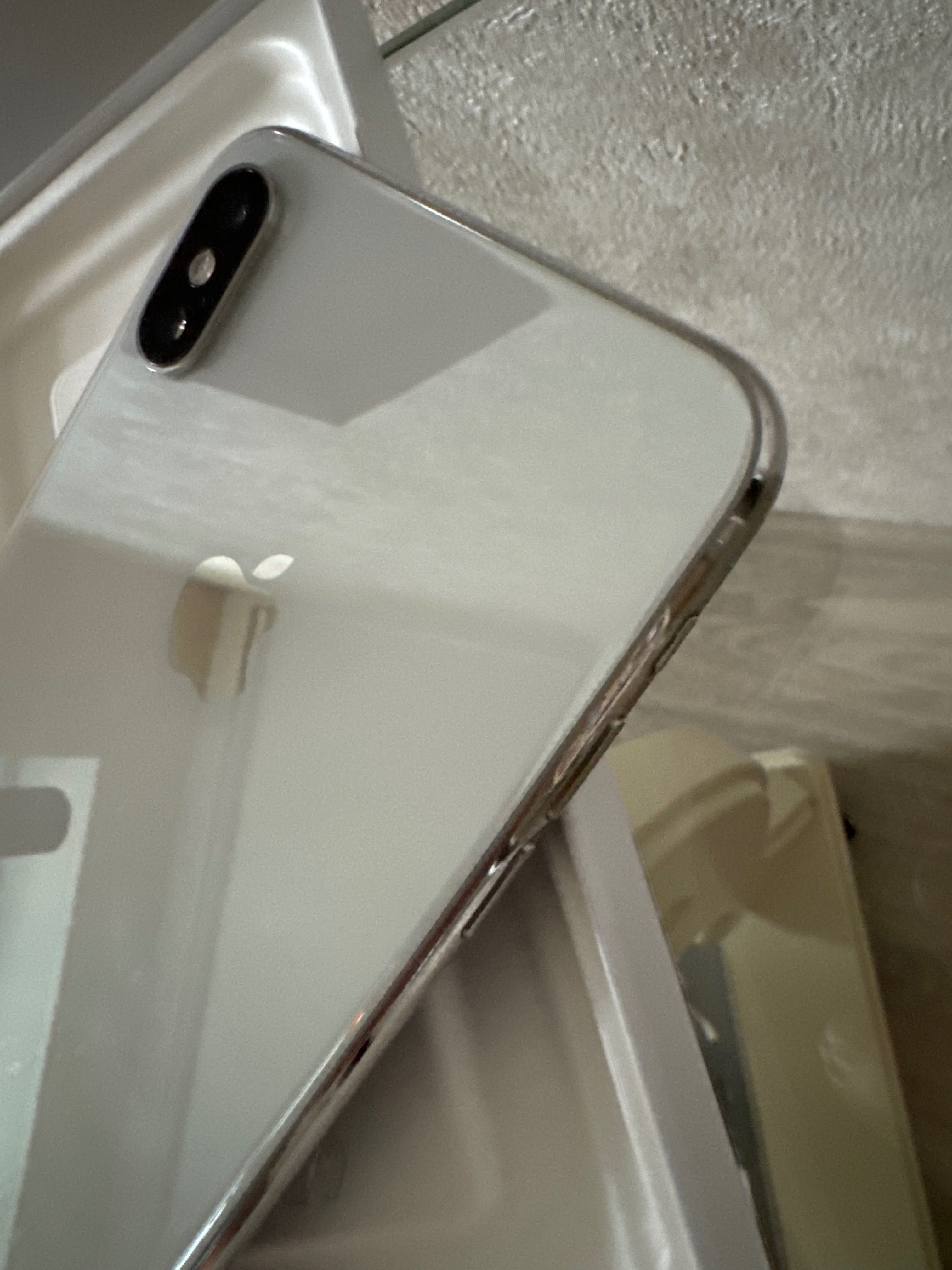 IPhone XS Max 64gb ,в дуже гарному стані ,без торгу й обміну,айфон 10