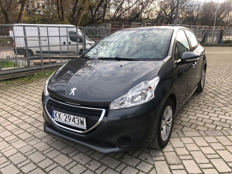 Peugeot 208