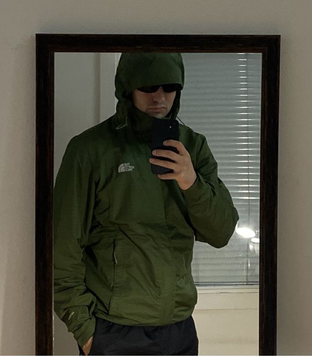 (M) THE NORTH FACE Зеленая курточка на мембране весенняя осенняя tnf