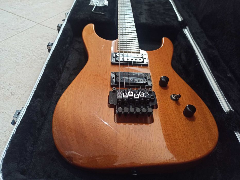 Jackson "professional" super dinky standard (mahoń, Japonia, 19