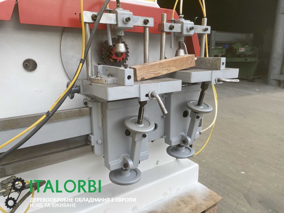 Овальний шип Balestrini