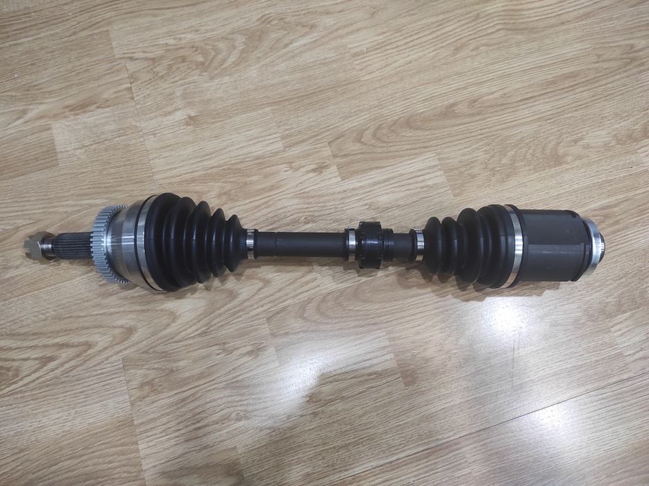 Піввісь полуось (пер. прав.) Hyundai Santa Fe 2006-10/Sorento 2010-12