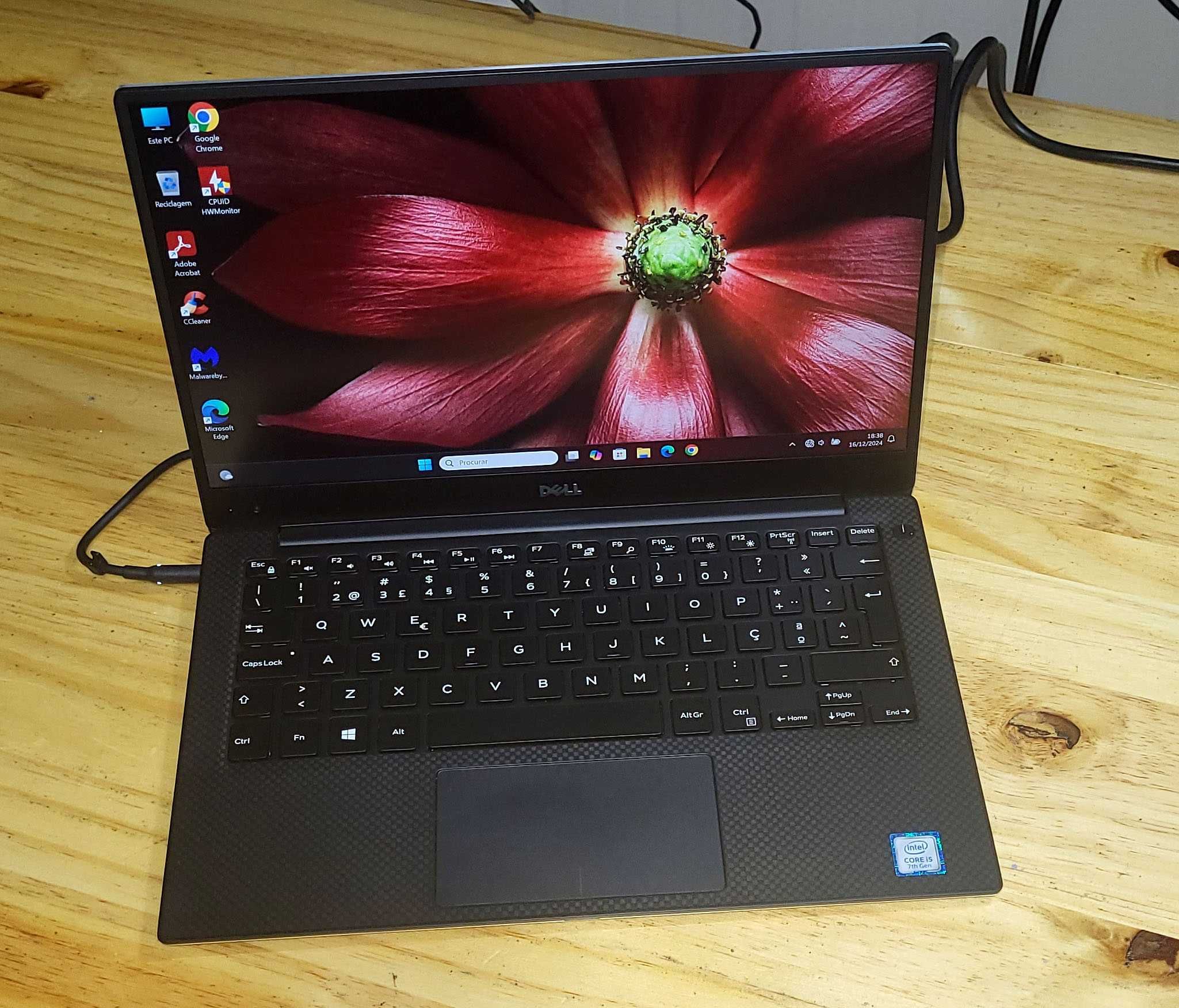 Dell XPS Carbono Bonito 1.2Kg - i5 3.10Ghz - 8GB Ram - IPS - Nvme256GB