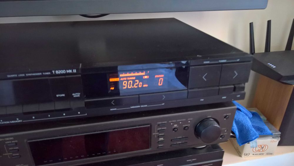 Тюнер Grundig T8200MKII