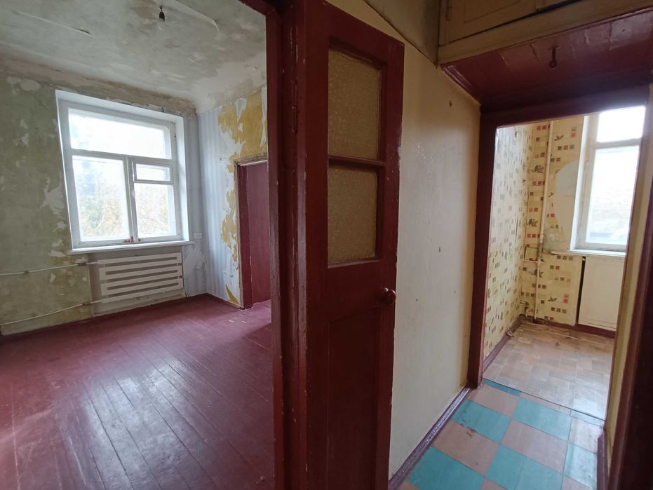 Продам квартиру під ваш ремонт на 12 кварталі/ Краснопільська