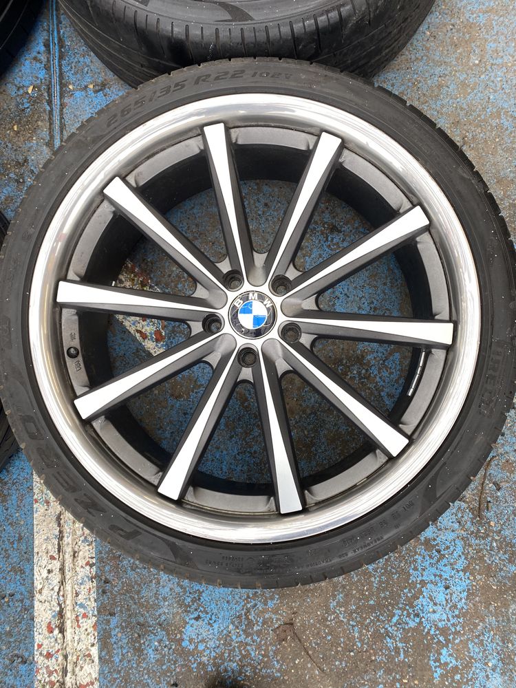 Alufelgi 5x120 22” Bmw z ładnymi oponami