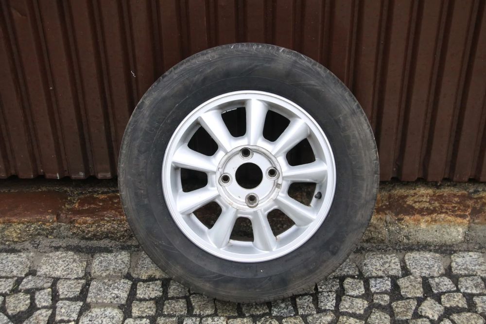 Koło Felga Aluminiowa  HYUNDAI 4 x 114,3 205x65R15  529103D210