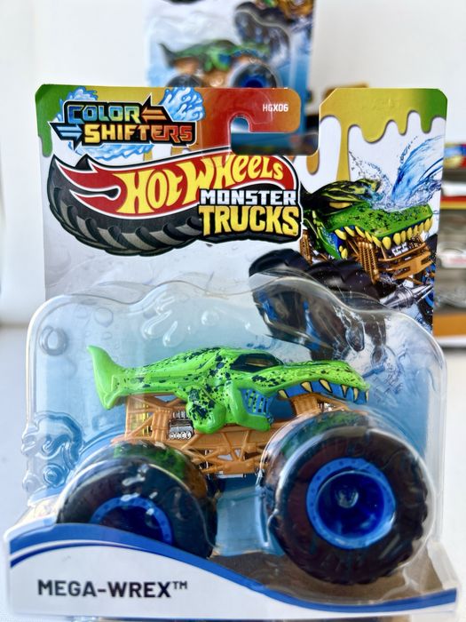 Зміна кольору Hot Wheels Monster Trucks Color Shifters Mega Wrex цвет
