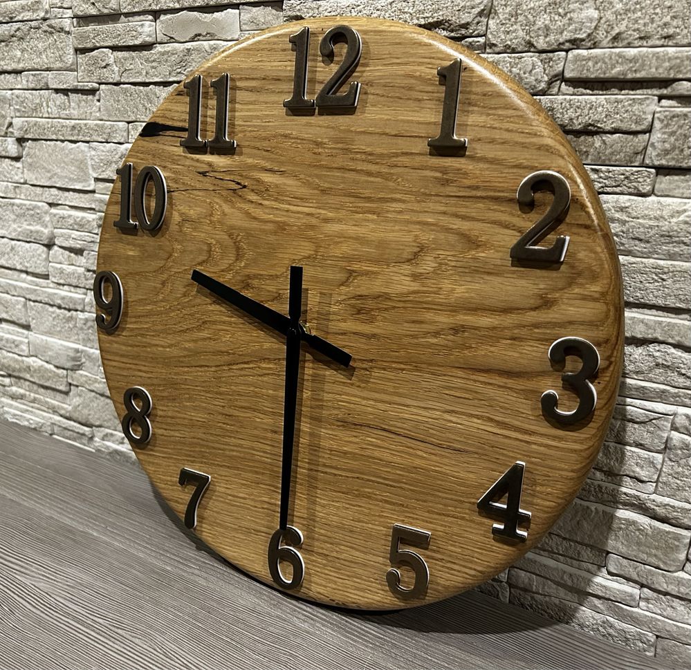 Zegar w stylu loft z drewna dębu o średnicy 40 cm