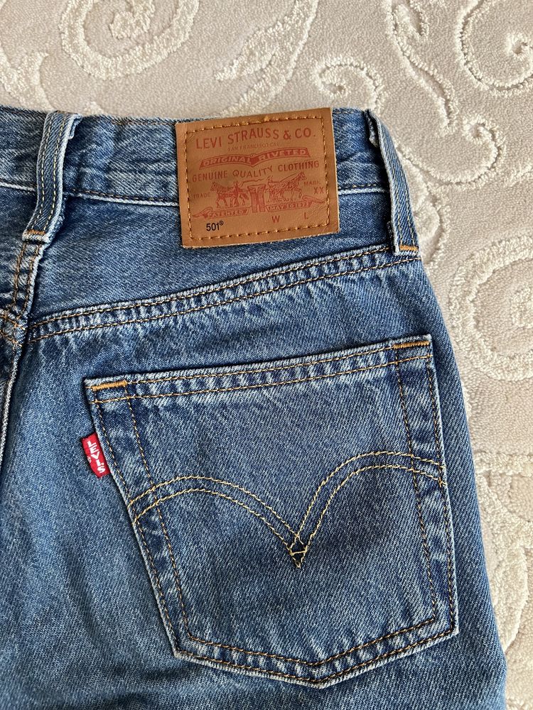 Джинсы Levi’s 501