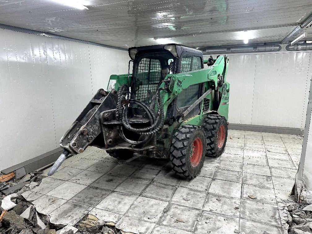 Мінінавантажувач Bobcat, бобкет, гідромолот, бур