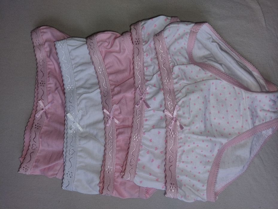 Трусики дитячі 3 роки нові 5 шт