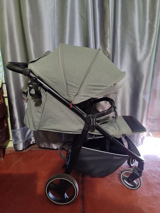 Прогулянкова коляска Карело Браво