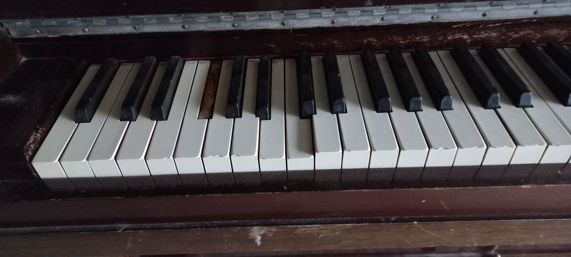 Pianino ponad 100 lat