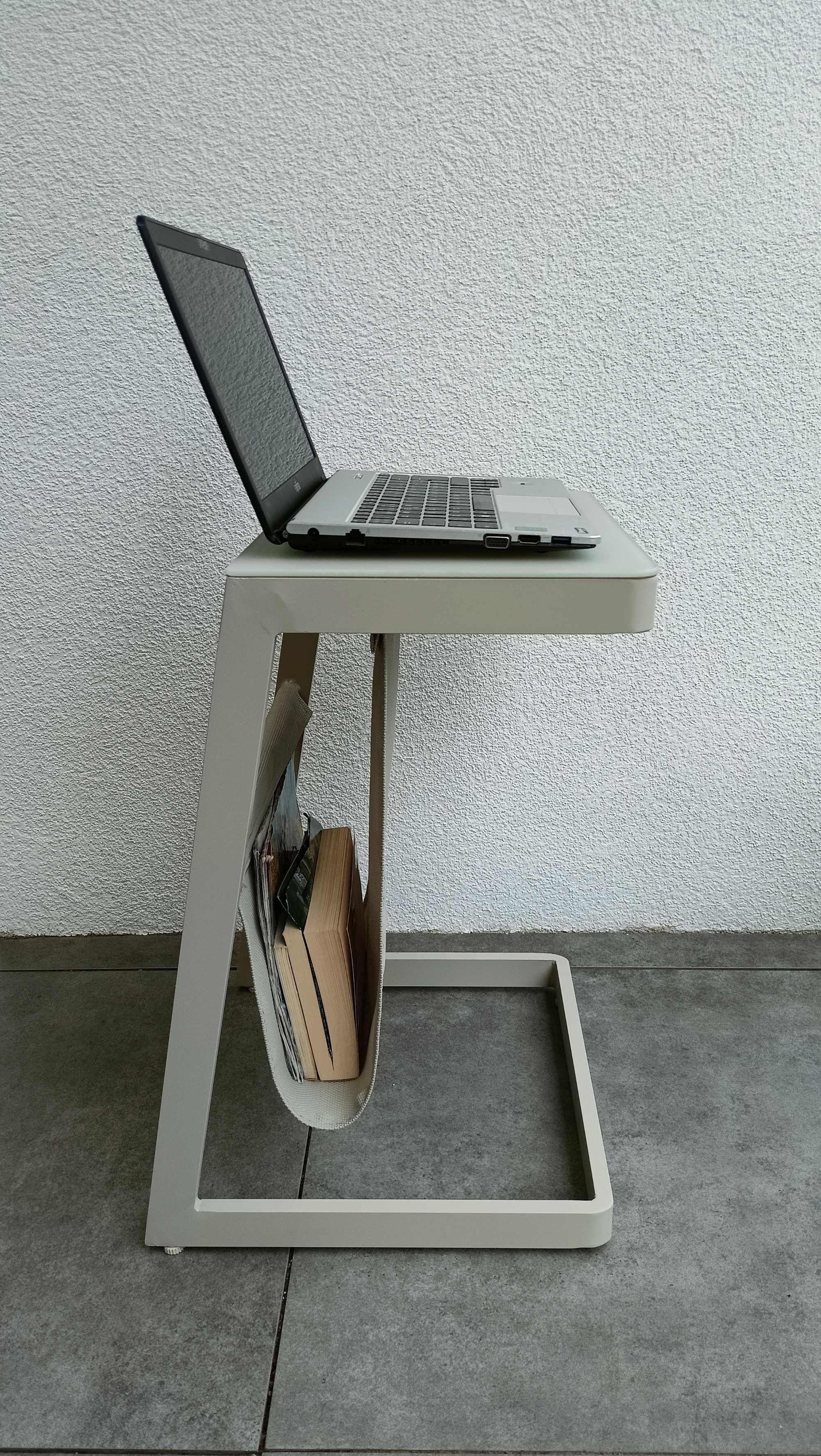 Nowy stolik , gazetownik, pod laptop do domu lub ogrodu.