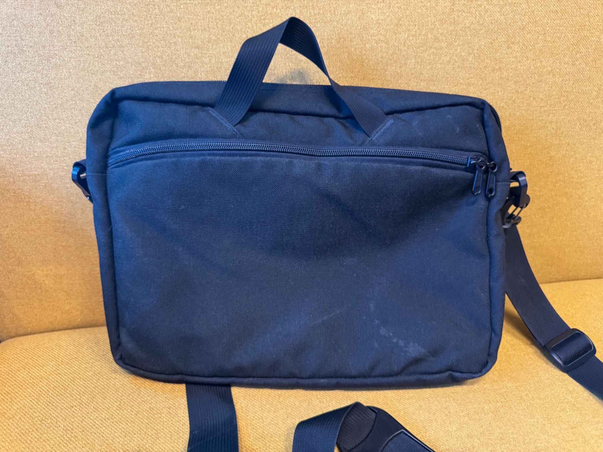 Tom Bihn Daylight Briefcase
