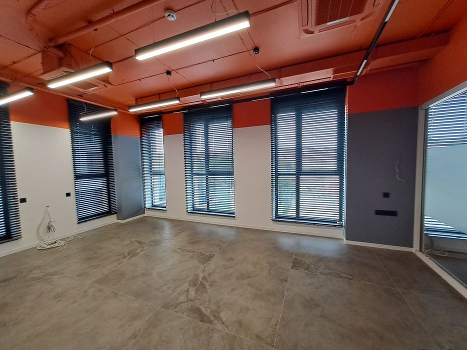 Продається шикарний офіс у центрі Тернополя — 596 м², вул. Доли