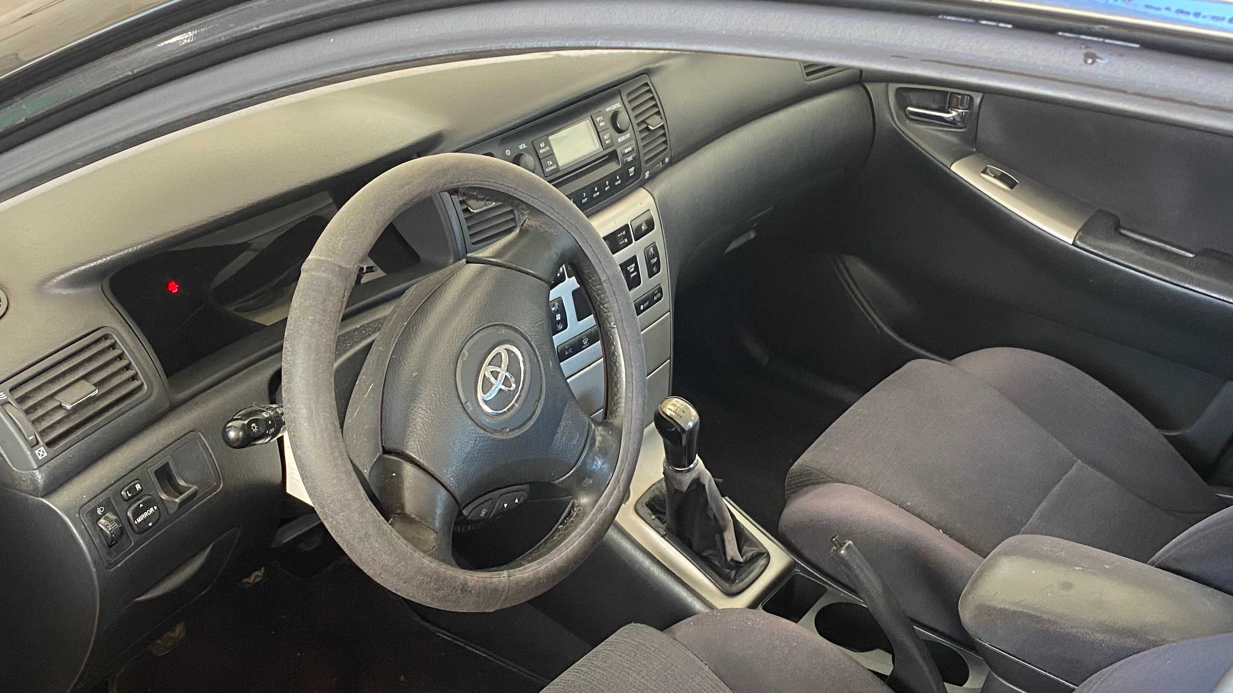 Toyota Corolla em bom estado