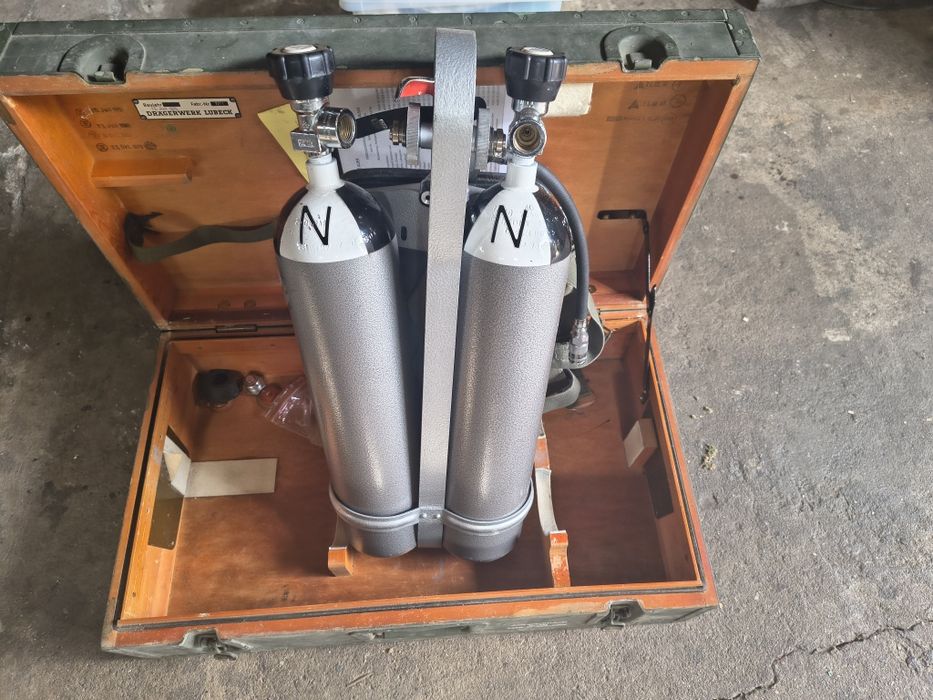 Zamienię butla 210bar Zestaw ewakaucyjny nurkowy z bundeswehry