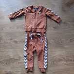 Dres Hummel dla chłopca 74