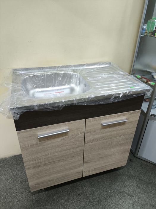 Тумбочки и мойки кухонные