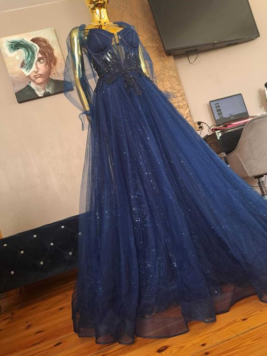 Zjawiskowa suknia balowa Paradise Glamour Navy z szalem. Granatowa r34