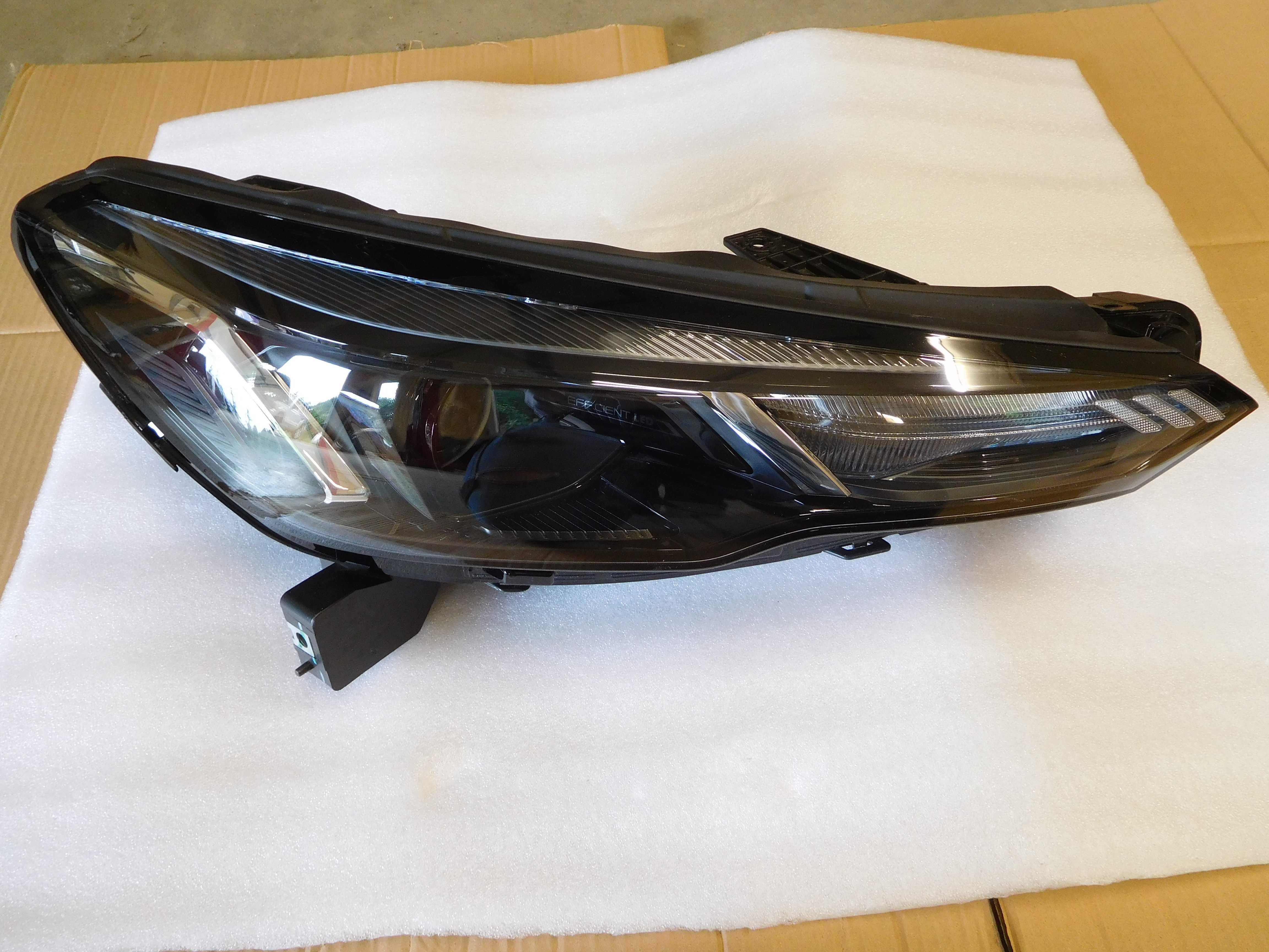 Baic Beijing 3 Lampa Prawa Baic Beijing lampa Led prawa