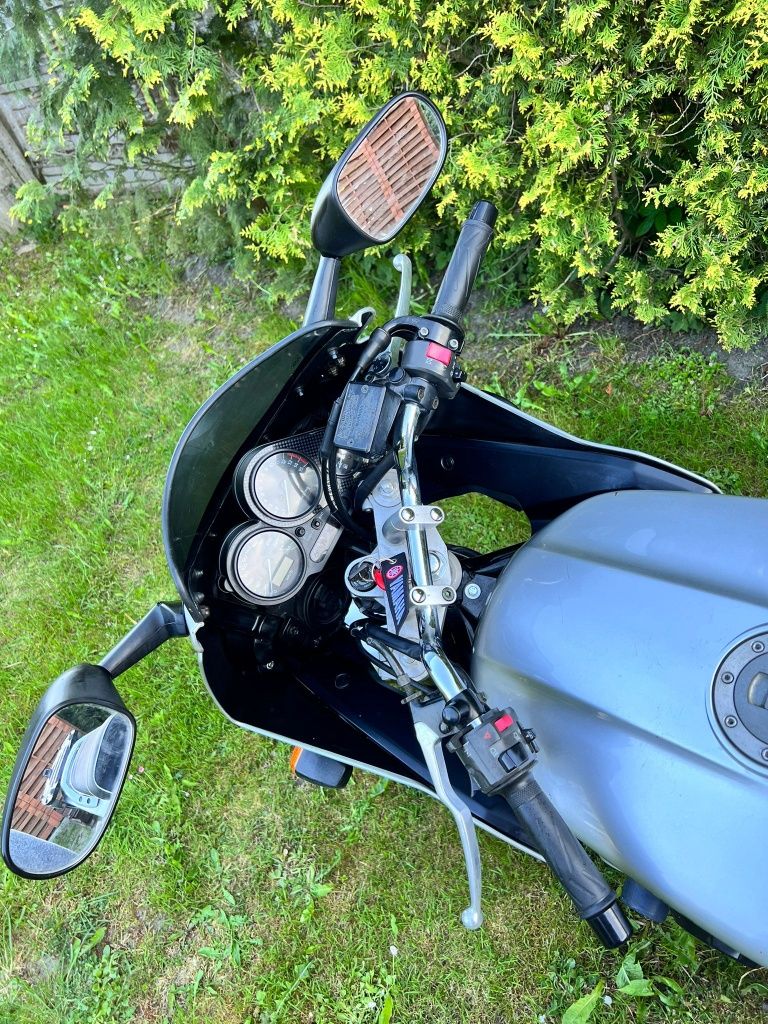 Yamaha Fazer 600