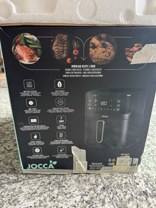 Airfryer nova com acessorios