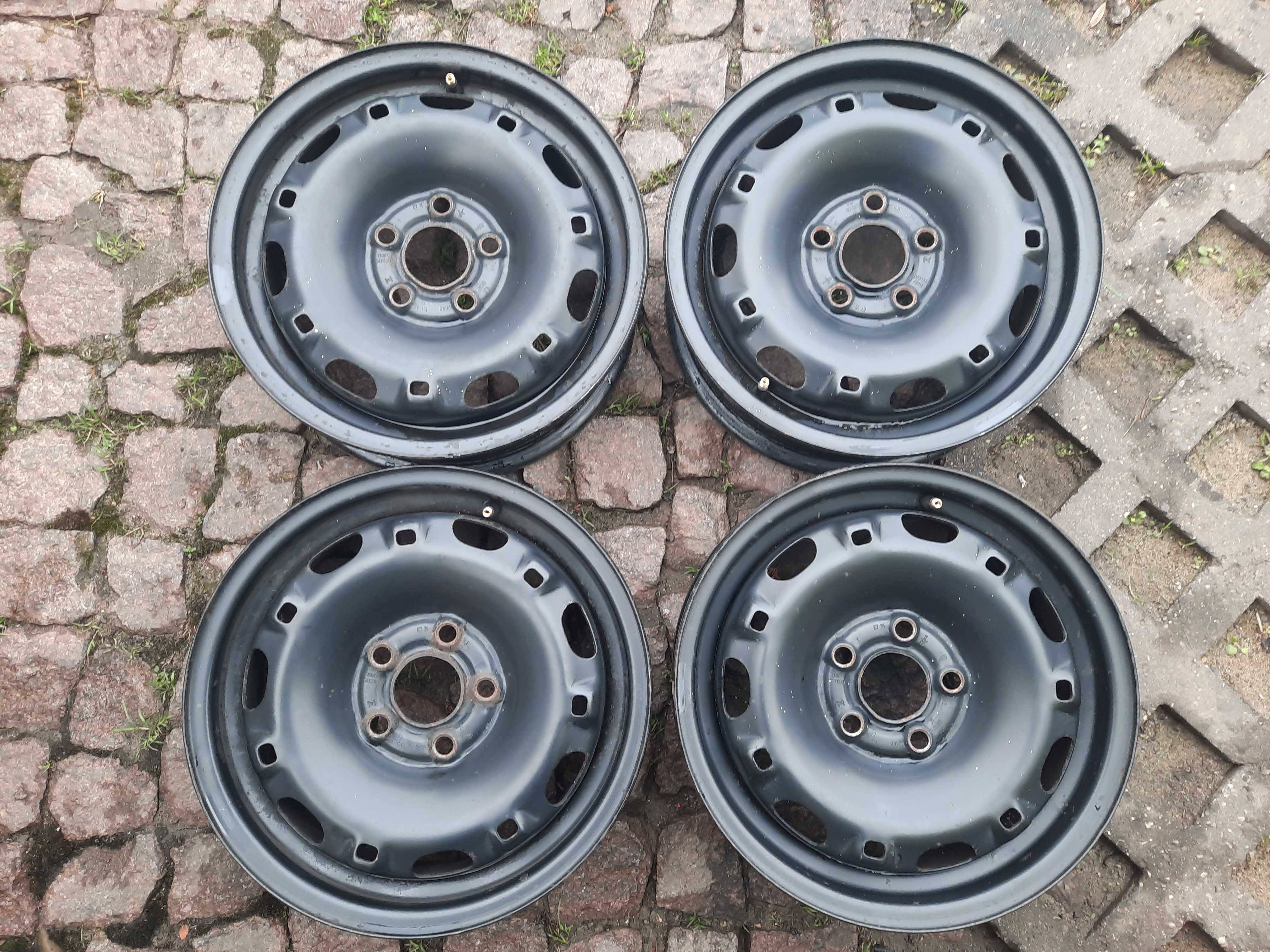 Oryginalne felgi stalowe VW 14" 5x100x57,1 5J ET 35 Skoda Fabia Polo