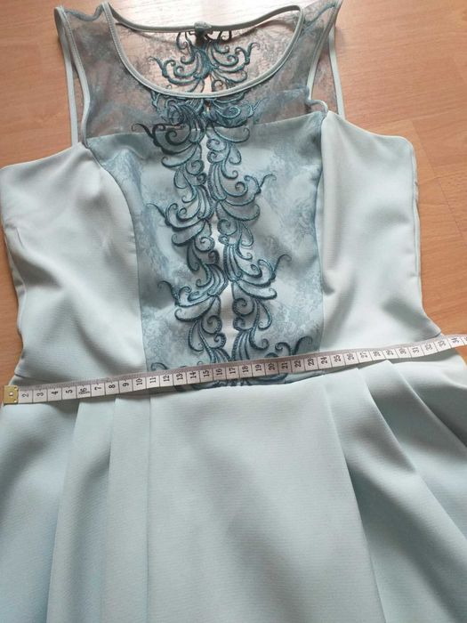 Błękitna sukienka Vissavi