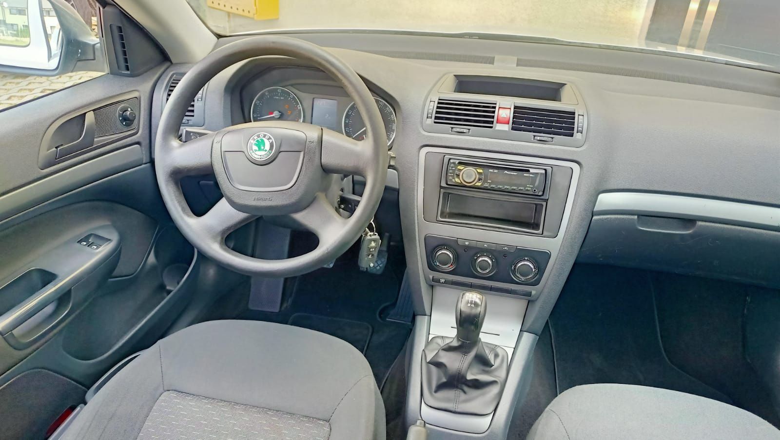 Skoda Octavia 1,6 benzyna MPI 102 KM / 2012 rok