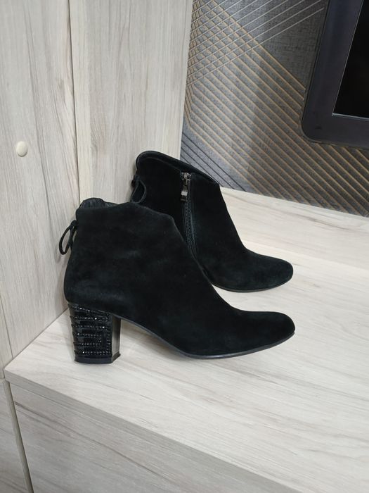 Ботильони, черевички р. 36