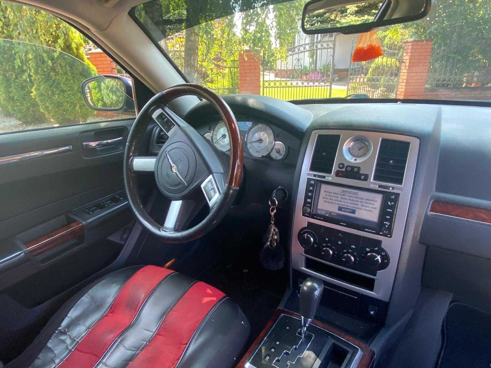 Chrysler 300c na części