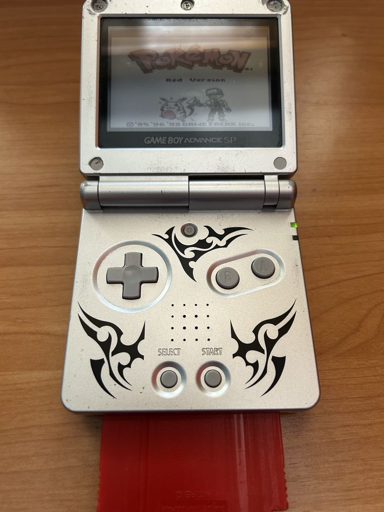 Pokemon red game boy color / advance