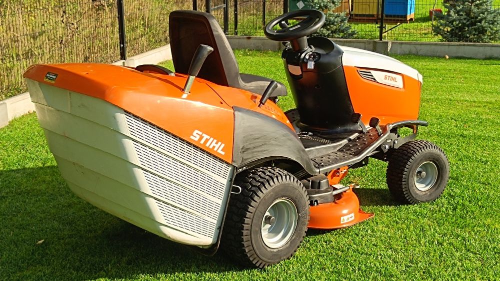 Traktorek kosiarka Stihl RT 5095 2 cylindry 2022 rok.
