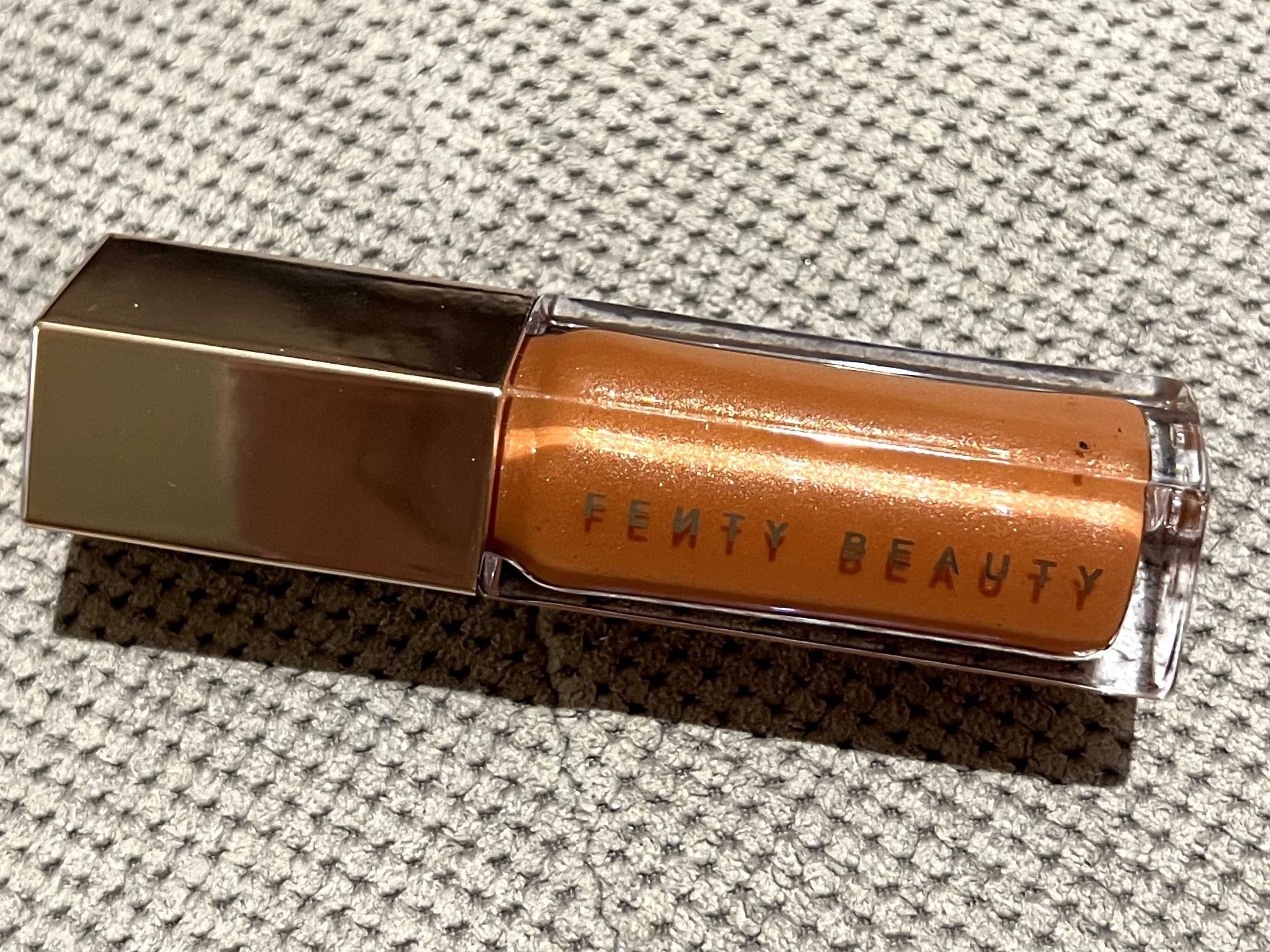 Błyszczyk Fenty Beauty full size nowy, nieużywany Gloss Bomb Glow 9ml