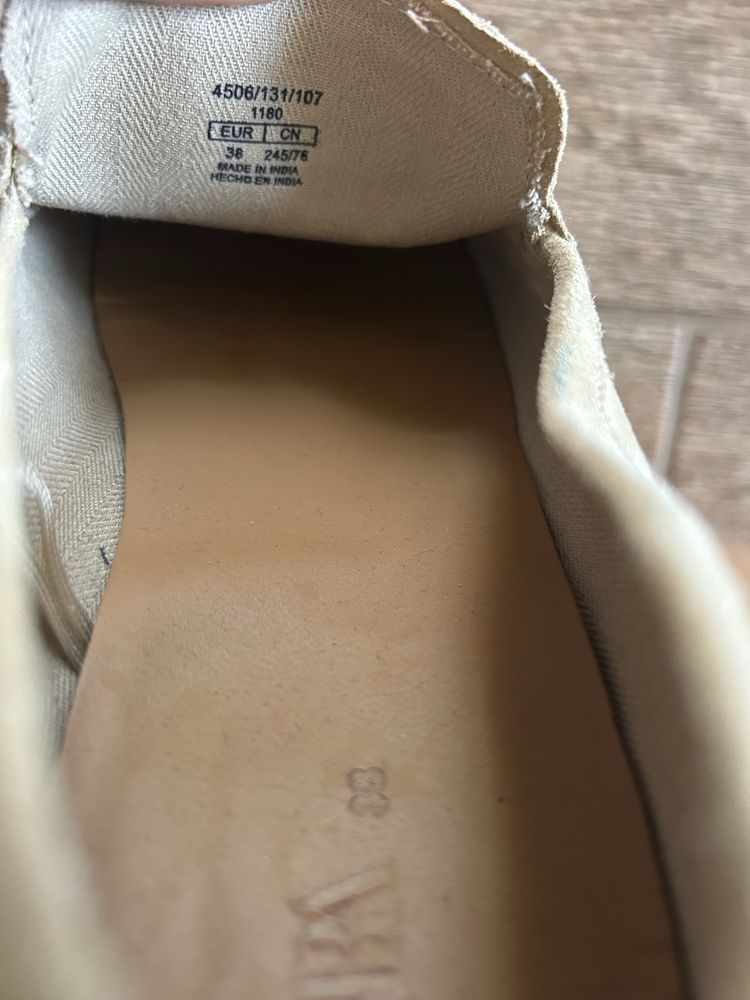 Мокасіни від фірми Zara