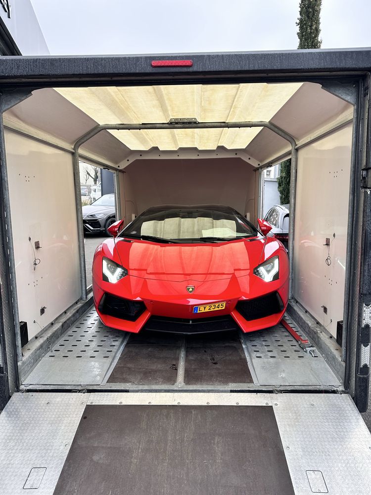 Serviço Transporte carros de luxo/corrida/barcos/embarcaçoes/avionetas