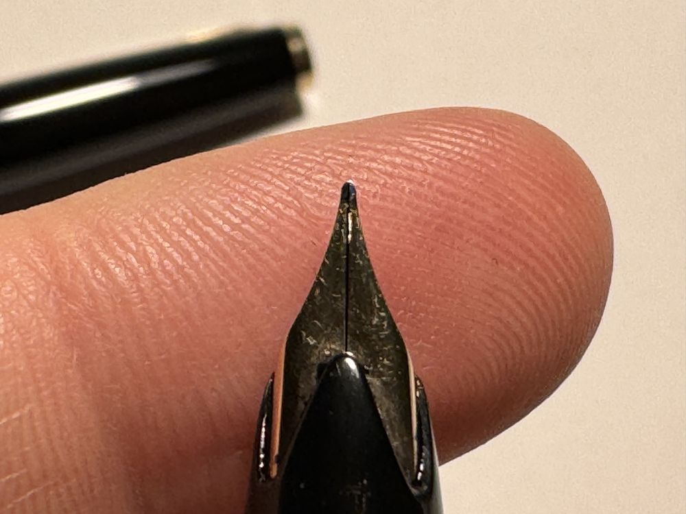 Чорнильна ручка Montblanc 221(22) 14k 585 extra fine