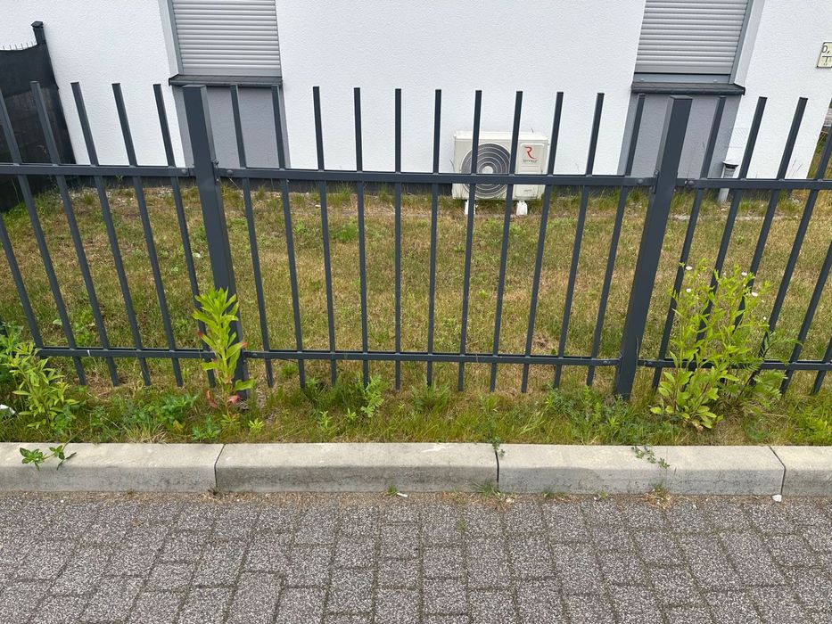 Ogrodzenie metalowe, słupek + przęsło. Nowe, ocynkowane malowane