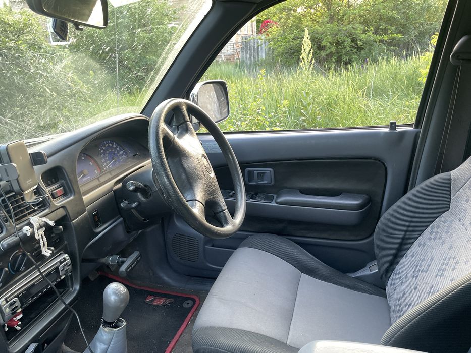 Toyota hilux 2.5 tdi 2003
